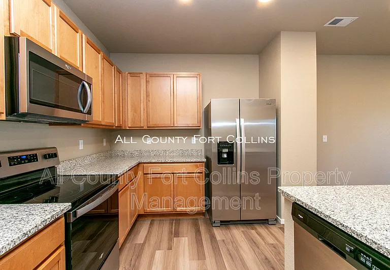 3602 Ronald Reagan Ave — Photo 9