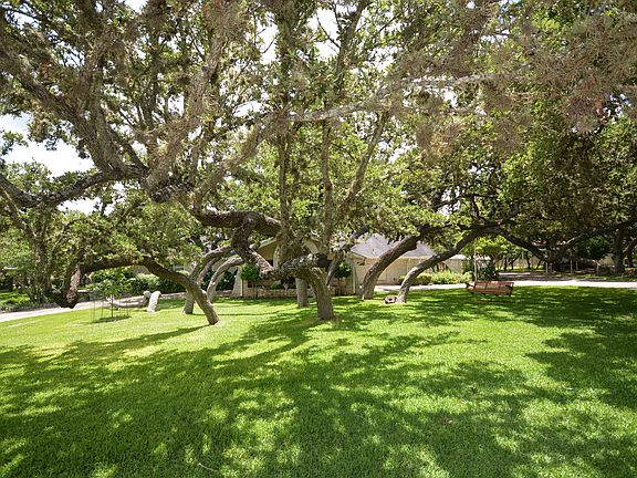 2nd image of 9120 Sundew Cir
