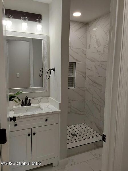 4th image of 4312 Buckingham Drive