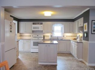 150 Eaton St, Watertown, CT 06779