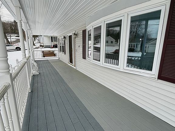 5th image of 49 Jane Ave