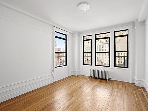 3rd image of 347 W 55th St APT 8L