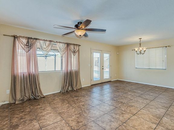 3rd image of 1609 S 65th Gln