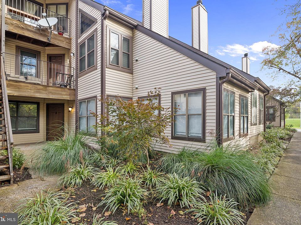 1st image of 3803 Ski Lodge Dr #G3
