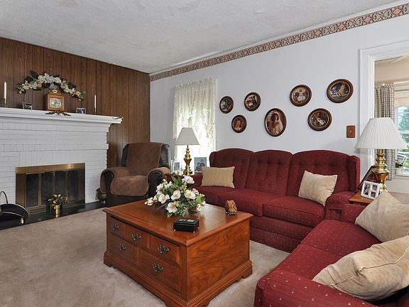 5th image of 18 Scarsdale Ave