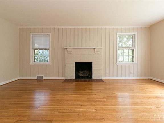4th image of 428 Elmwood Ave