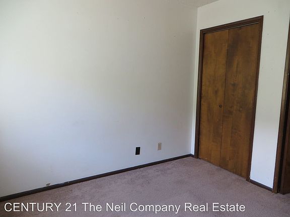 4th image of 1819 NE Commercial Ave APT 104