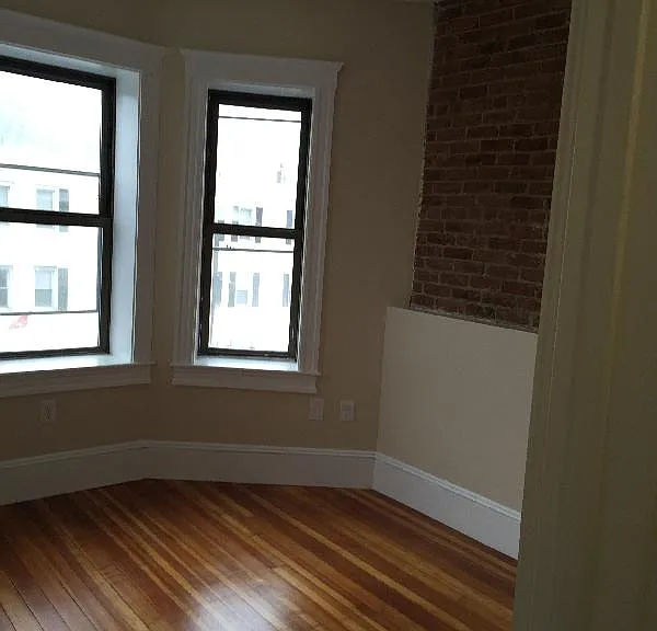 887 Huntington Ave #5X — Photo 7