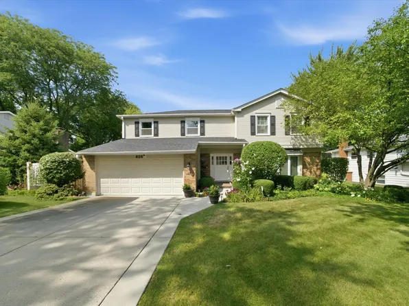 626 E Golf Rd, Libertyville, IL 60048