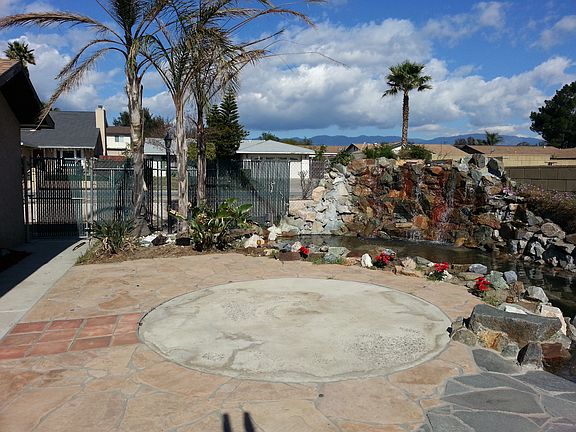 4th image of 7405 Tamarind Ave