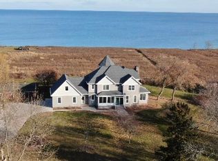 17707 Lakeshore Rd, Two Rivers, WI 54241