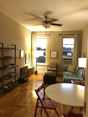 Rented by Compass | media 21