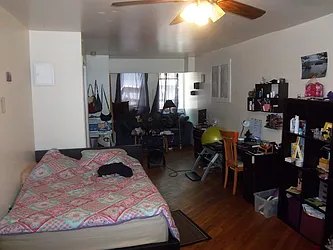 Rented by Maximus Realty Group