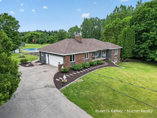 11495 60th Ave, Allendale, MI 49401