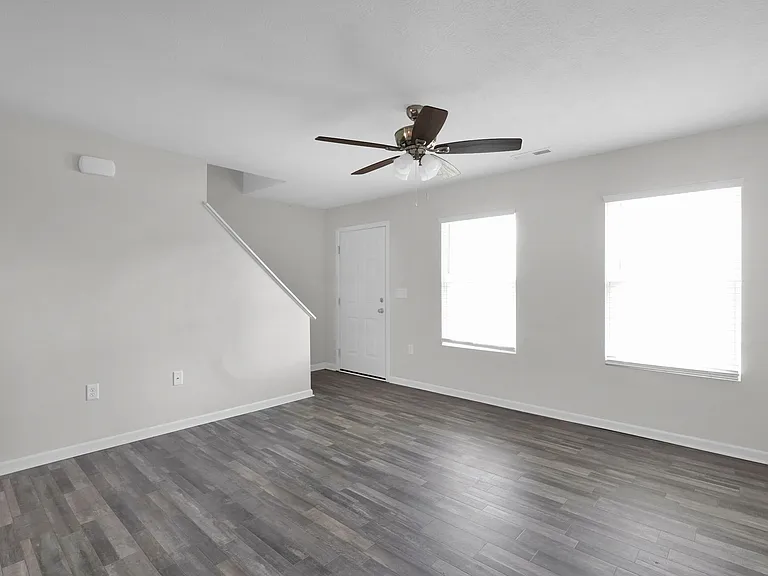 1881 Erika Dr — Photo 3