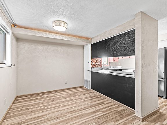 5th image of 1278 Maple Leaf Ct APT 2C