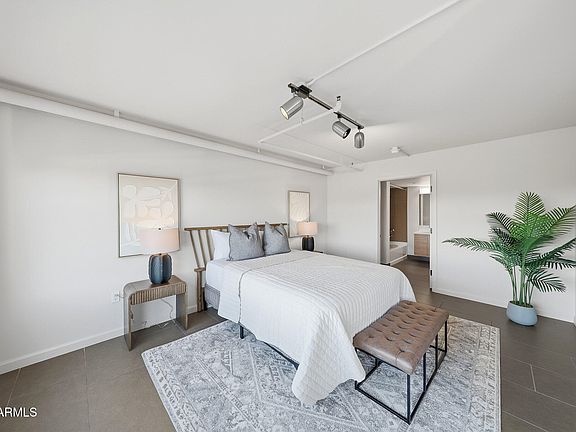 5th image of 535 W THOMAS Road #406