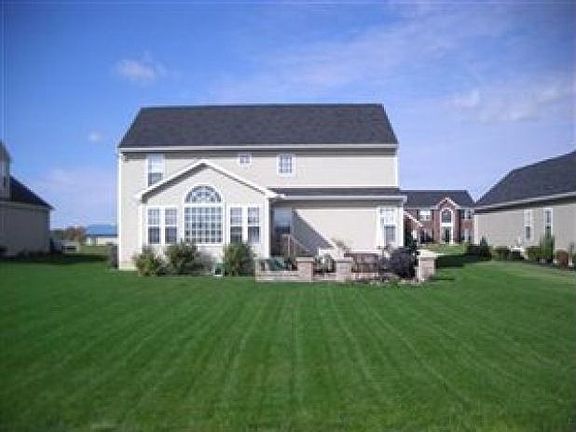 2nd image of 3397 Stillwater Dr