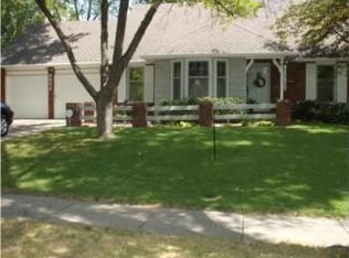 9531 Horton St, Overland Park, KS 66207