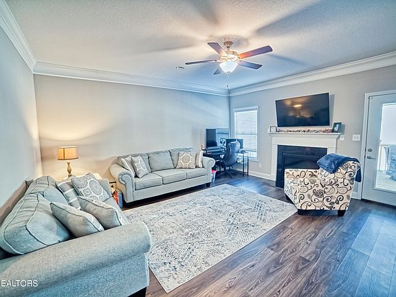 3rd image of 3114 Otter Run Ln