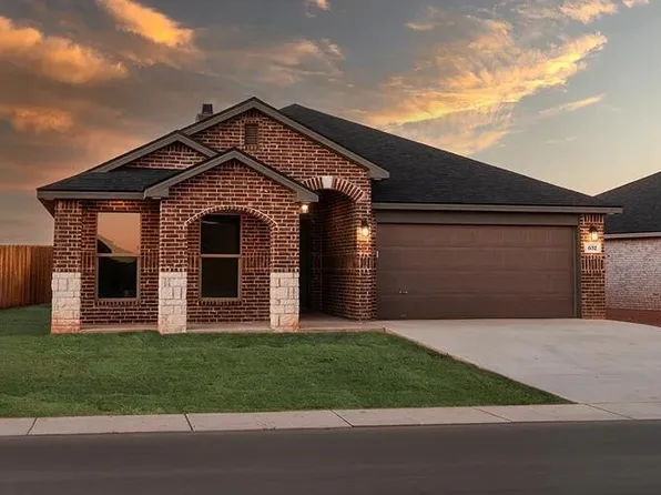 1203 E 30th St, Wolfforth, TX 79382