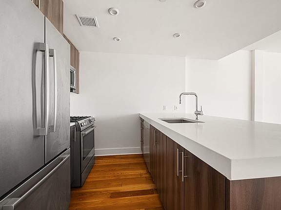 5th image of 4728 11th St #5C