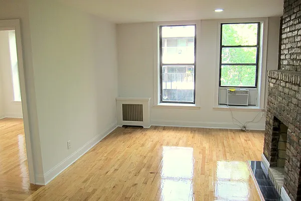 Rented by Tosh Marks Property Group | media 9