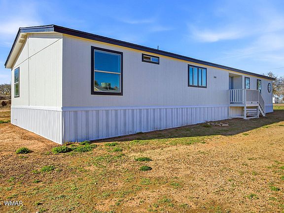 2nd image of 29 W Tumbleweed Ln