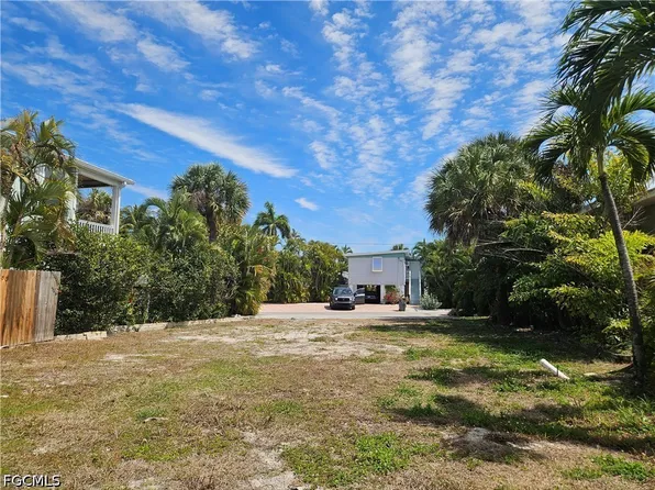 205 Miramar St, Fort Myers Beach, FL 33931