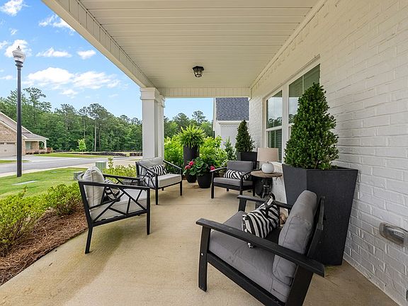 5th image of 28 Cypress Trl