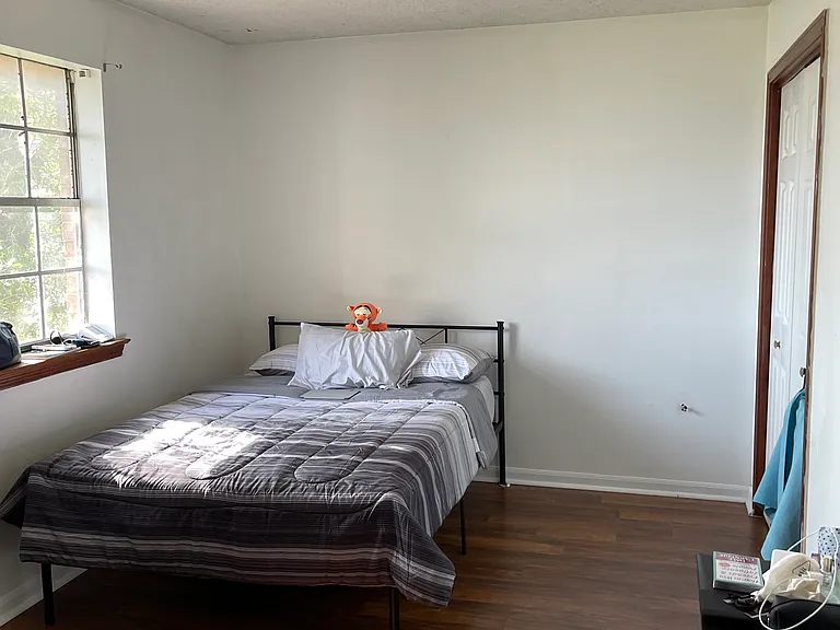 323 Deckbar Ave #201 — Photo 14