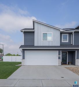 515 Harper Circle Cir, Harrisburg, SD, 57032