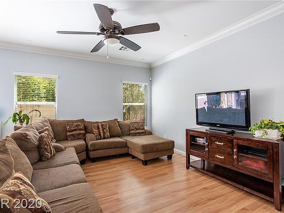3rd image of 9746 Meryton St