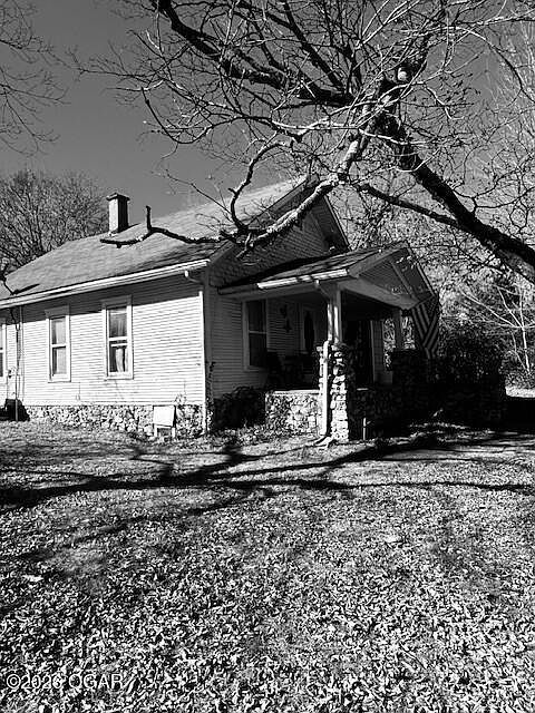1st image of 201 S School St