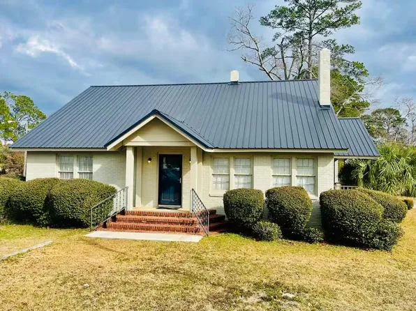 510 S Grant St, Fitzgerald, GA 31750