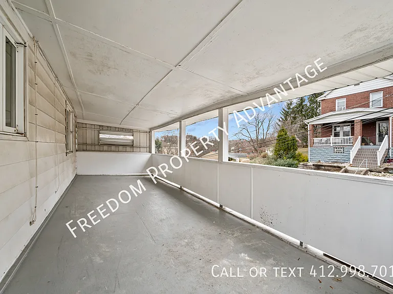 2047 Redrose Ave #2 — Photo 18