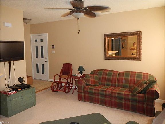 3rd image of 3208 Jade Ct APT 201