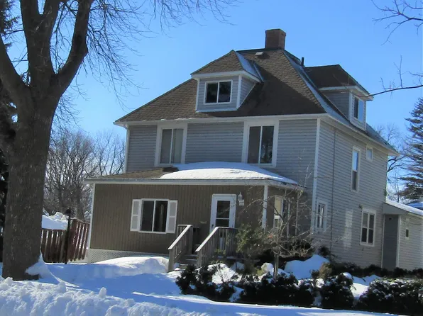 211 N 5th St, Dawson, MN 56265