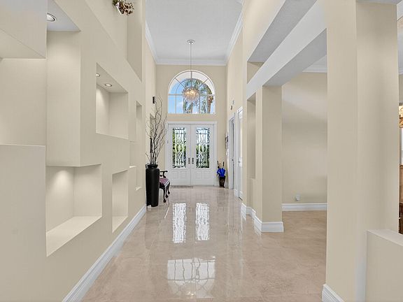 2nd image of 5413 Ascot Bend