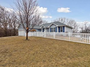 2111 S Shore Dr, Beloit, WI 53511