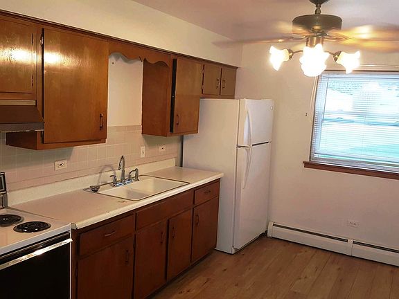 5th image of 4417 Eberly Ave