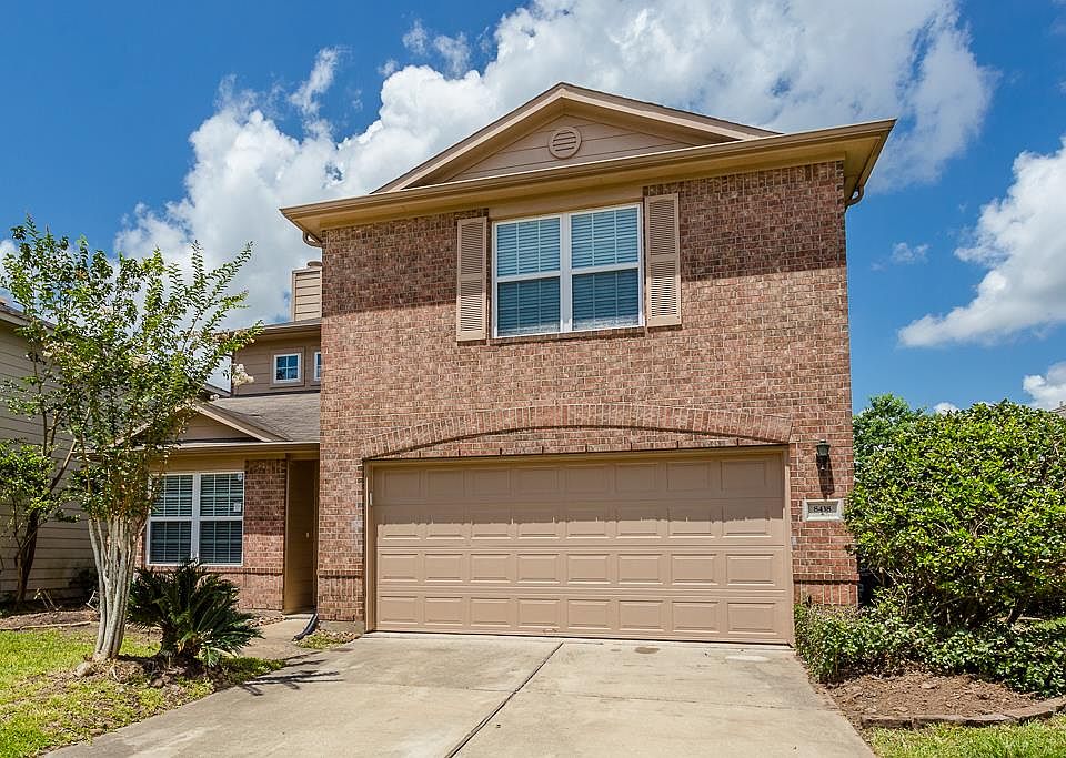 1st image of 8438 Resada Park Ln