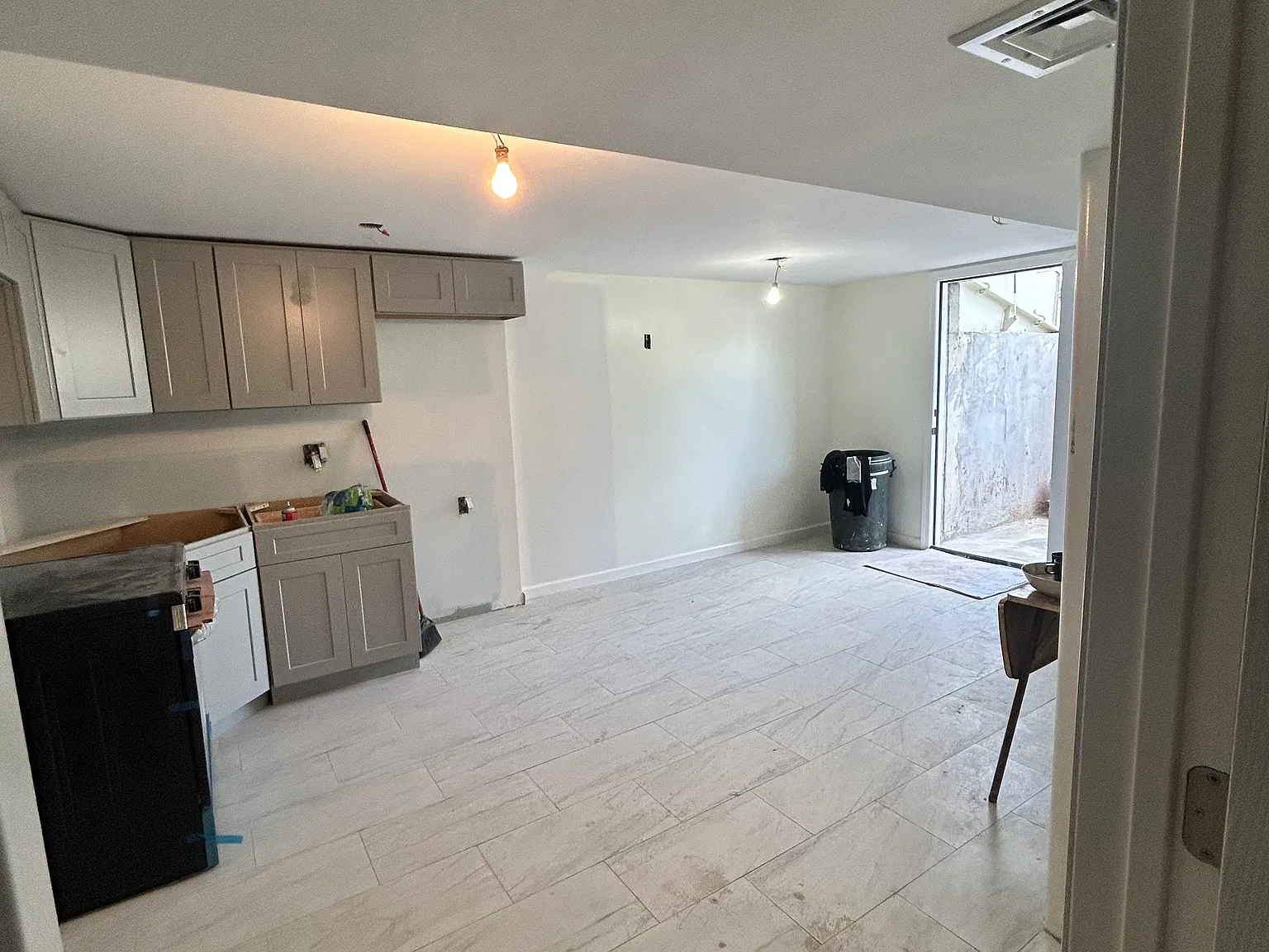 2 bed, 1400 sqft, $2,200 — Photo 4