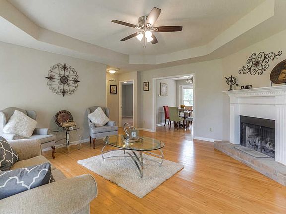 5th image of 246 Daly Dr