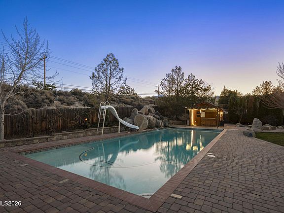 4th image of 409 Solitude Ct