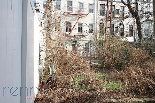 Rented by Rennit Inc. | media 35