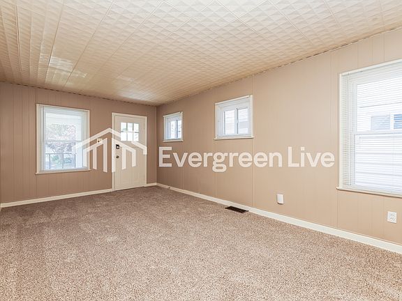 4th image of 4109 Farnham Ave