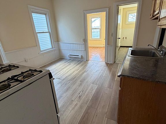 2nd image of 107 2nd Ave #1R