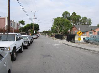 10931 Larch Ave, Lennox, CA 90304