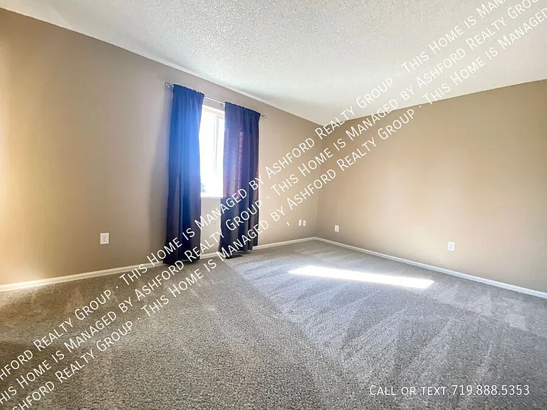 8001 Horizon Dr — Photo 4